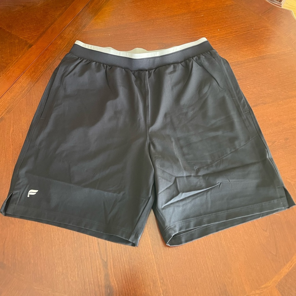 Fabletics The 7” Fundamental Short Lined NWT